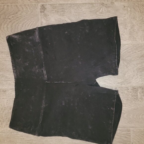 🎉 PINK VICTORIA’S ’s SECRET ACID WASH SHORTS - Picture 3 of 4